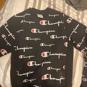 Champion small sweater